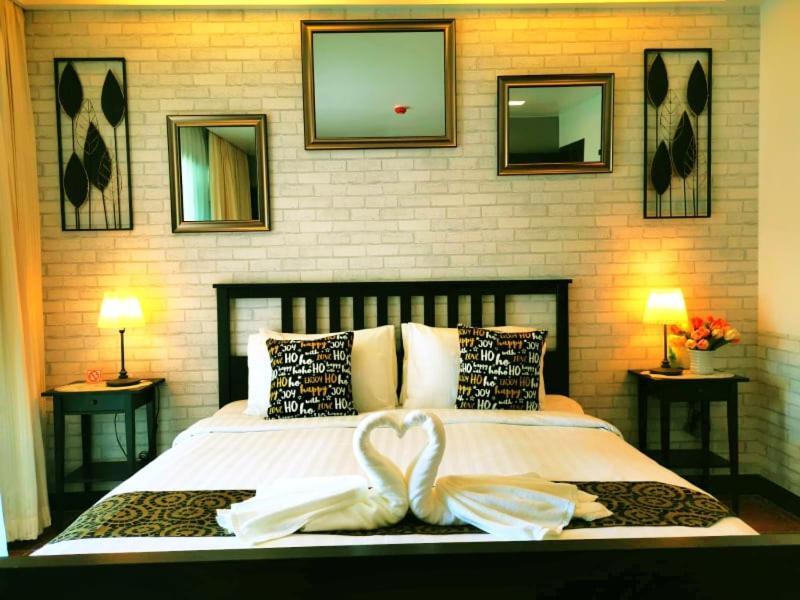 सराय Gallery House