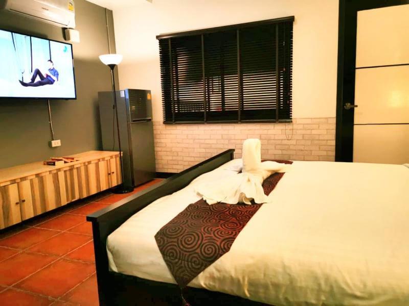 אורחן Gallery House חוף ג'ומטיין