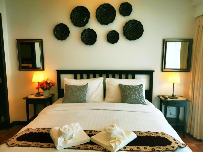 אורחן Gallery House 4*